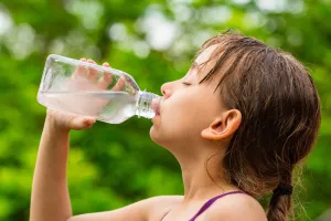 درک خطرات و علائم گرمازدگی کودکان